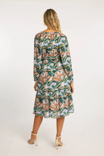 Load image into Gallery viewer, Quinn