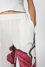 Load image into Gallery viewer, Fig Pleated Pant