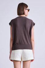 Load image into Gallery viewer, Fine Weight Cropped Vest

