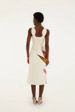 Load image into Gallery viewer, Strelizia Linen Dress
