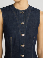 Load image into Gallery viewer, The Form Vest
