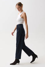 Load image into Gallery viewer, Beau Seamed Pant

